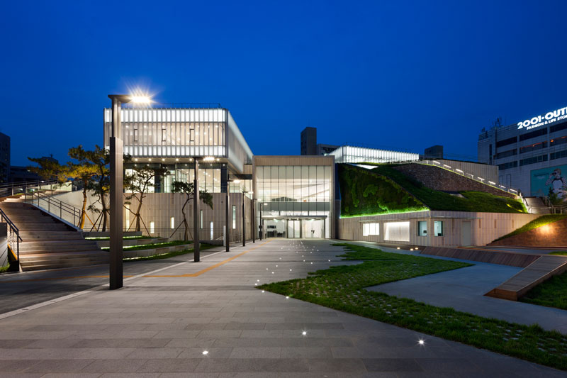 Buk Seoul Museum of Art by Samoo Architects & Engineers
