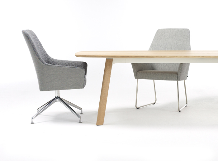 Sketch dining chair by Arco