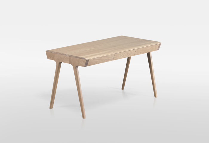 METIS desk by Gonçalo Campos for WEWOOD