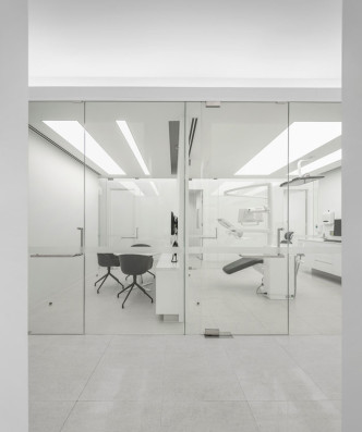 Pedra Silva Arquitectos Designs High-end Dental Clinic in Sydney