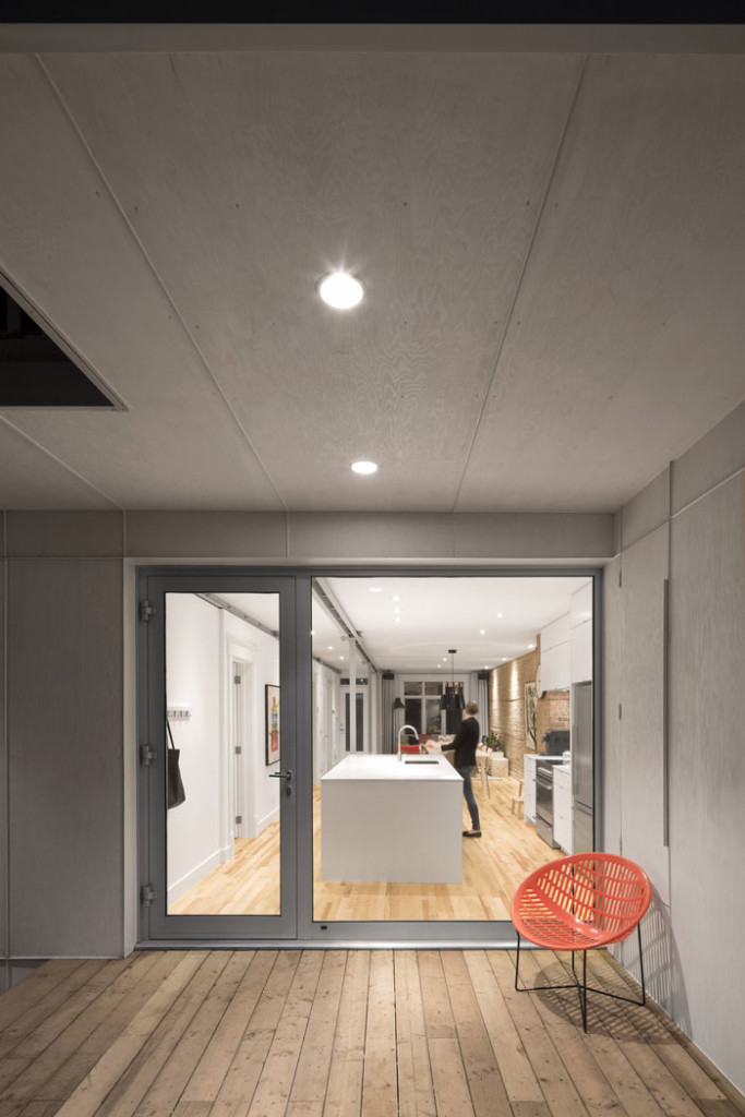 867 De Bougainville apartment by Bourgeois / Lechasseur Architects