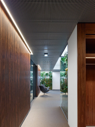 Phoenix Real Estate Office Interior Design by Ippolito Fleitz