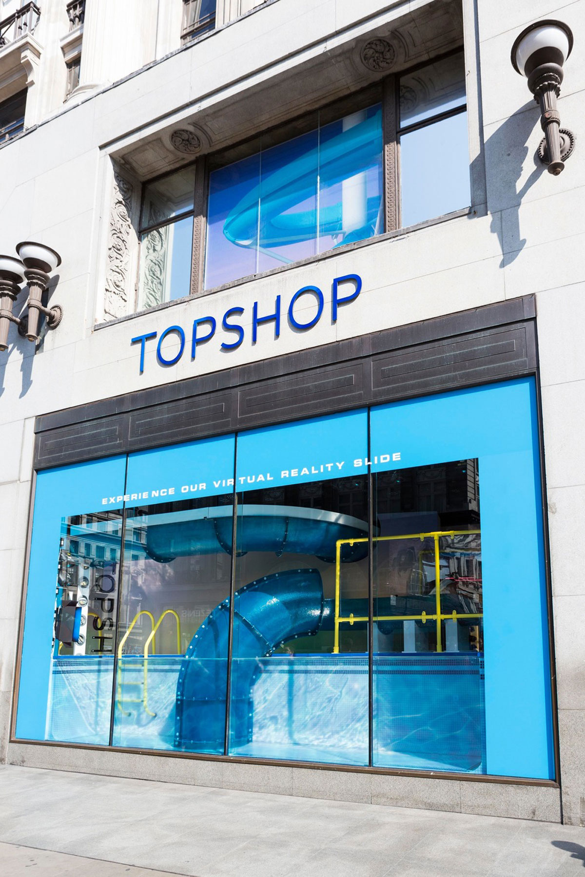 TopShop Splash! retail VR experience by YourStudio